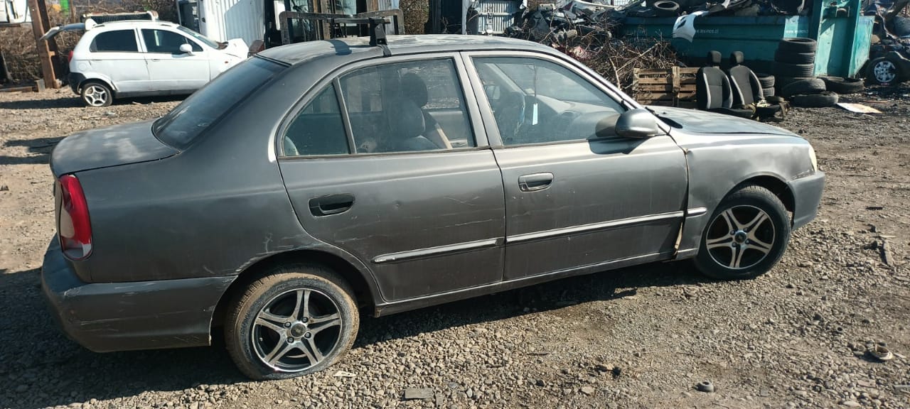  Hyundai ACCENT 2000    EN DESARME